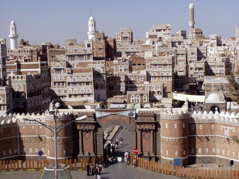 صورة توضح شكل مدينة اليمن . قصص واقعية